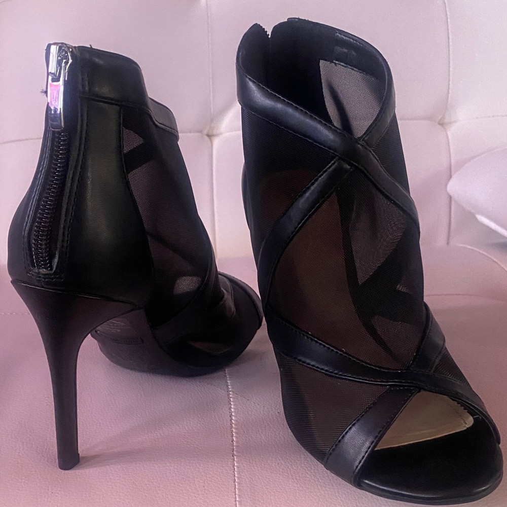 Nine West Black Mesh Peep-Toe Heels